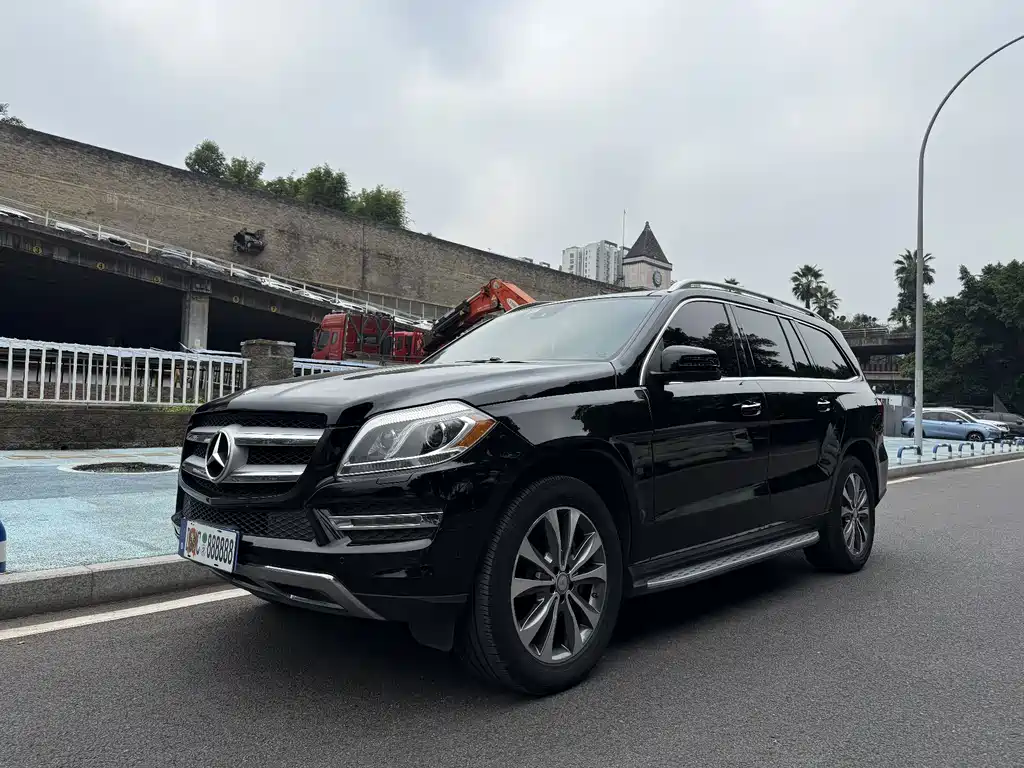 Mercedes-Benz GL-Class