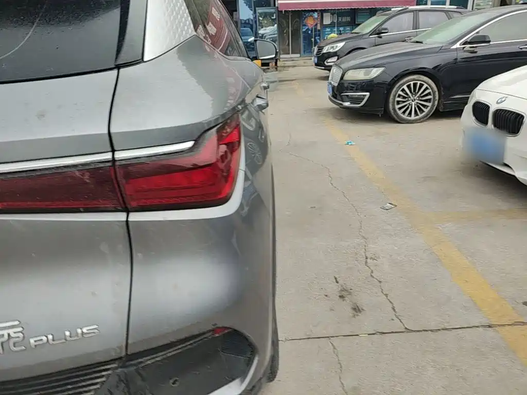 BYD Yuan Plus — миниатюра 8