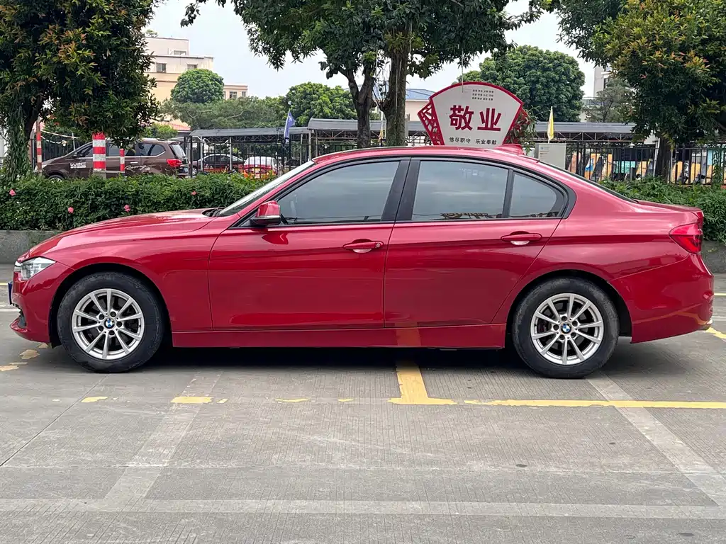 BMW 3 Series — миниатюра 4