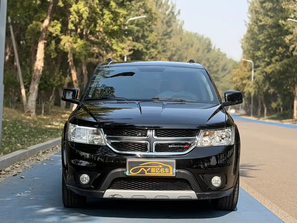 Dodge Journey — миниатюра 2