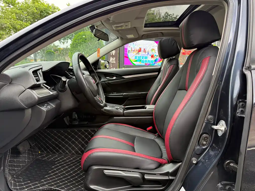 Honda Civic 2019 220TURBO CVT V