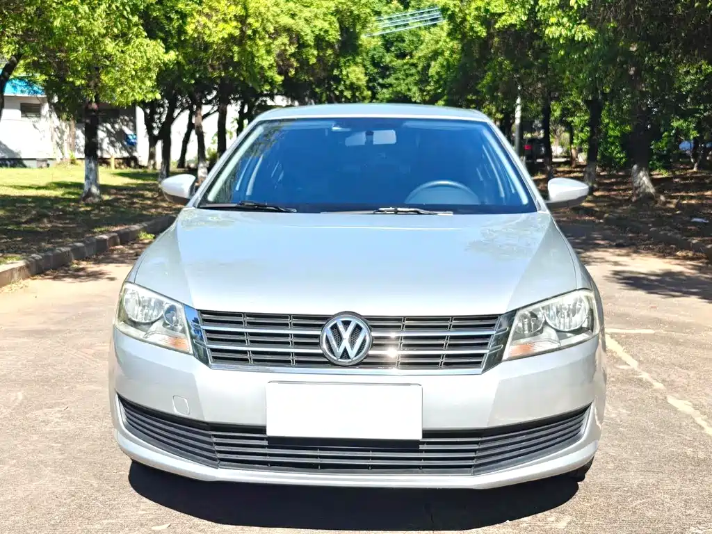 Volkswagen Lavida 2013 1.6L AT