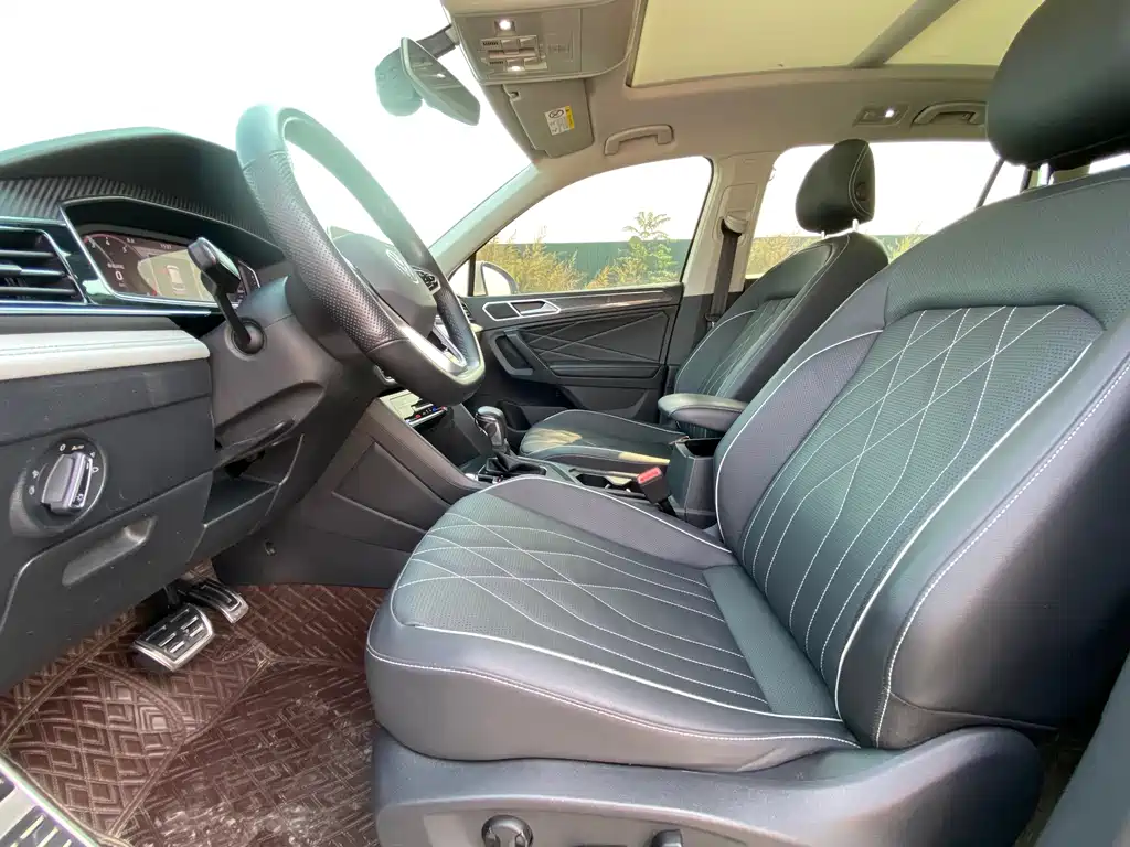 Volkswagen Tiguan L — миниатюра 6