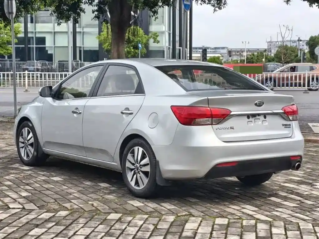 Kia Forte — миниатюра 9
