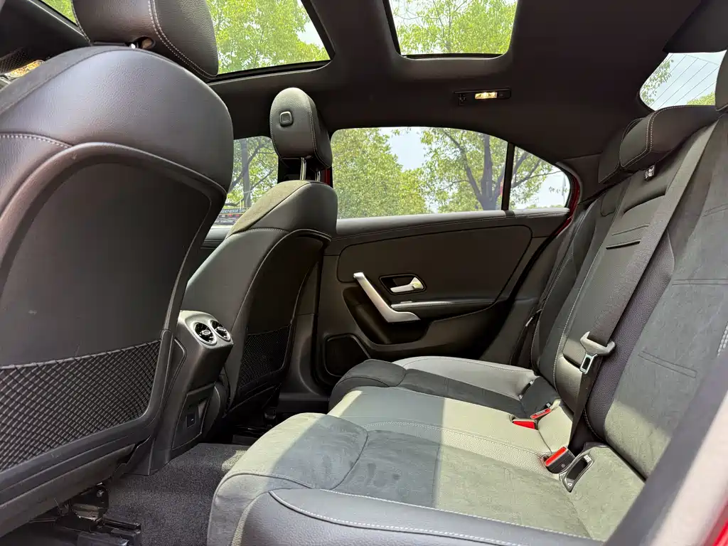 MERCEDES-BENZ A CLASS