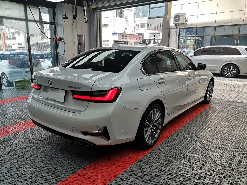 BMW 3 Series 3 2020 325Li