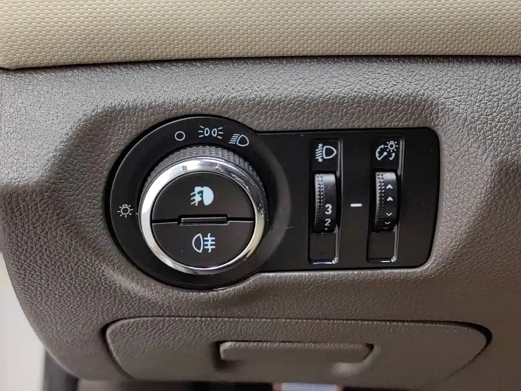Chevrolet Cruze — миниатюра 21