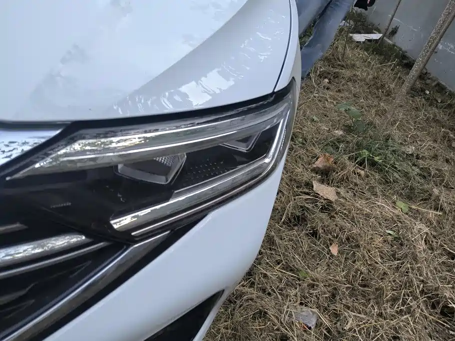 Volkswagen Sagitar — миниатюра 5