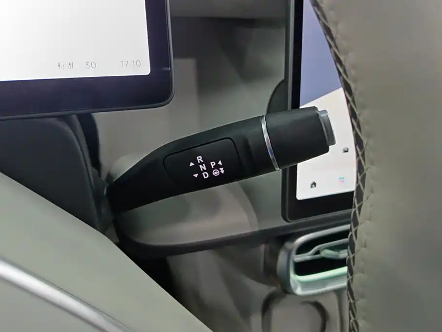Leapmotor Leapmotor B10 — миниатюра 16