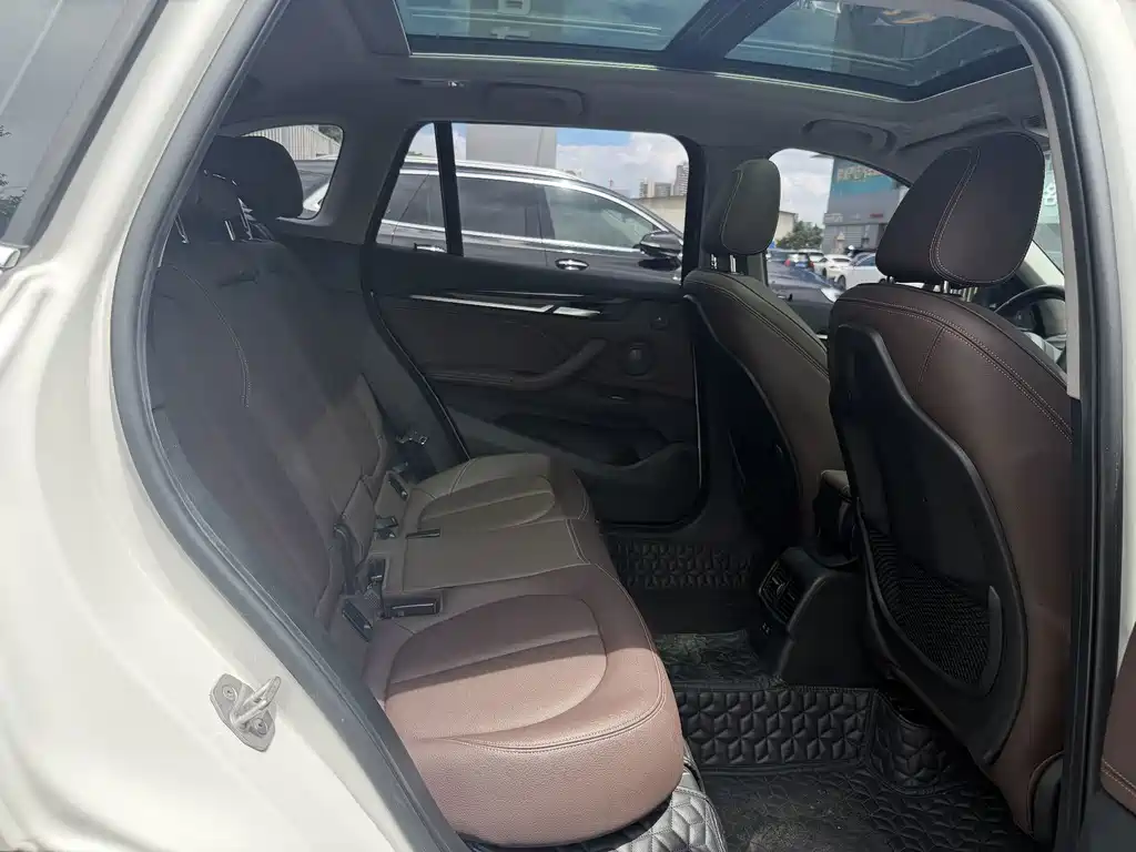 BMW X1 — миниатюра 10
