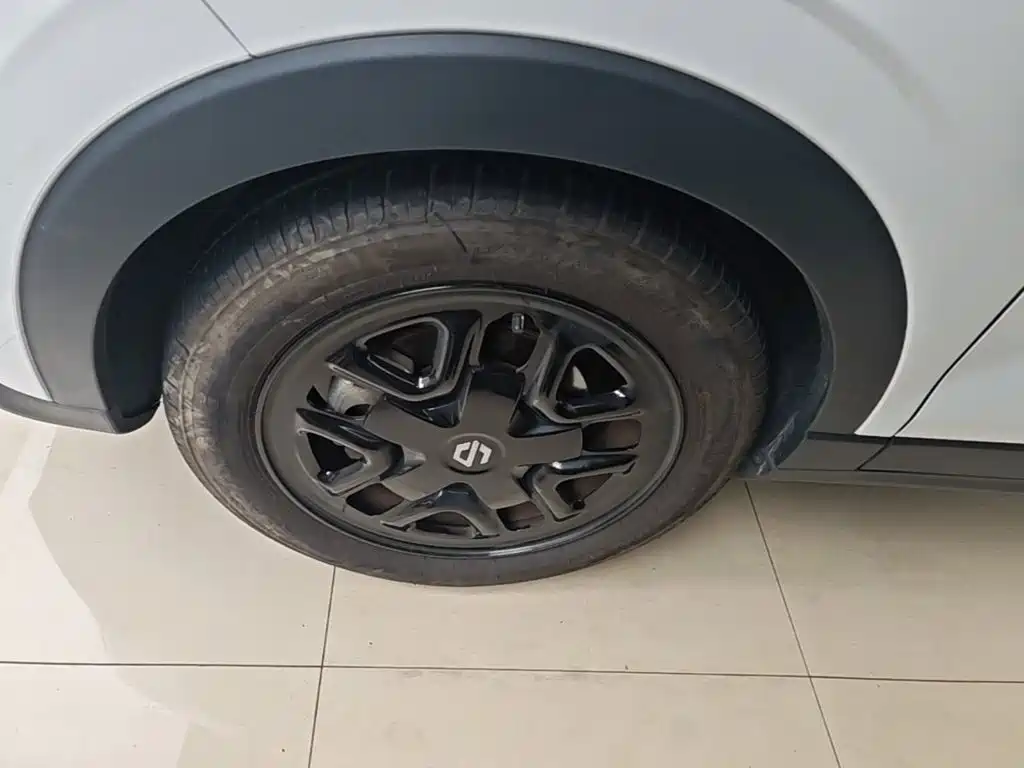 Leapmotor Leapmotor T03 — миниатюра 23