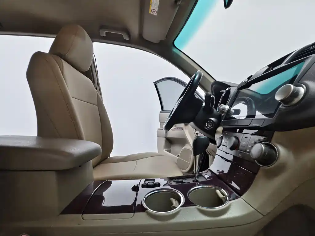 Toyota Highlander — миниатюра 14