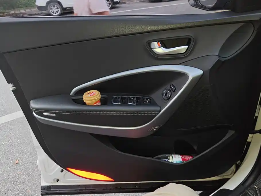 Hyundai Santa Fe — миниатюра 7