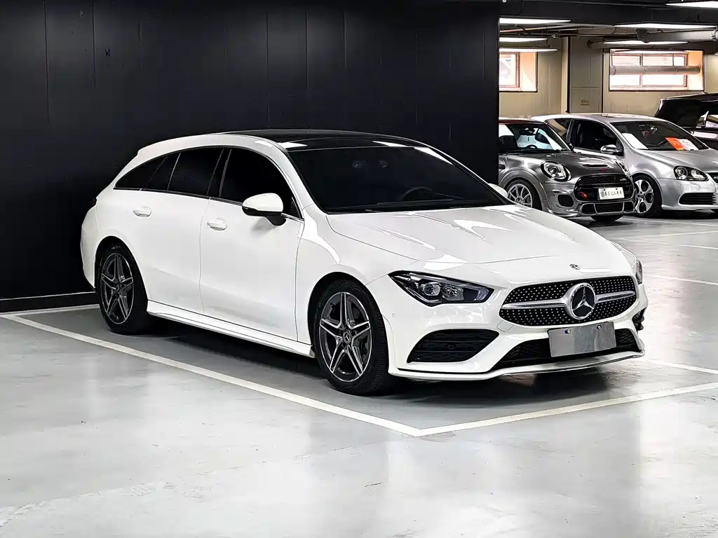 MERCEDES-BENZ CLA