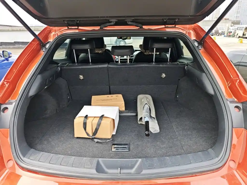 Lexus UX — миниатюра 19