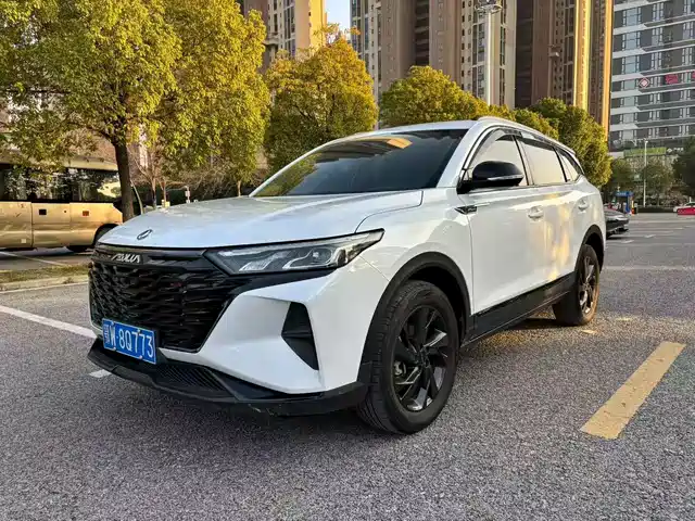 DONGFENG AX7