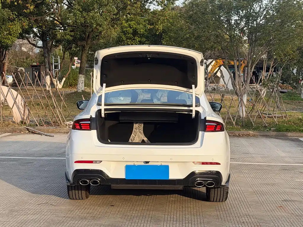 GEELY AUTOMOBILE XINGRUI