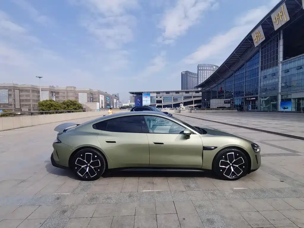 XIAOMI CAR XIAOMI SU7