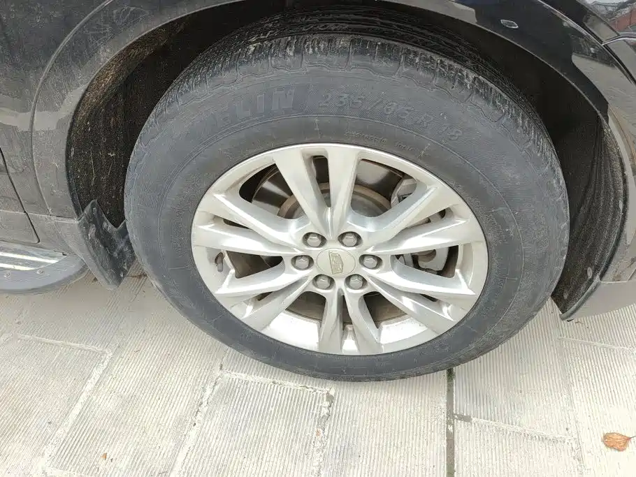 Cadillac XT5 — миниатюра 6