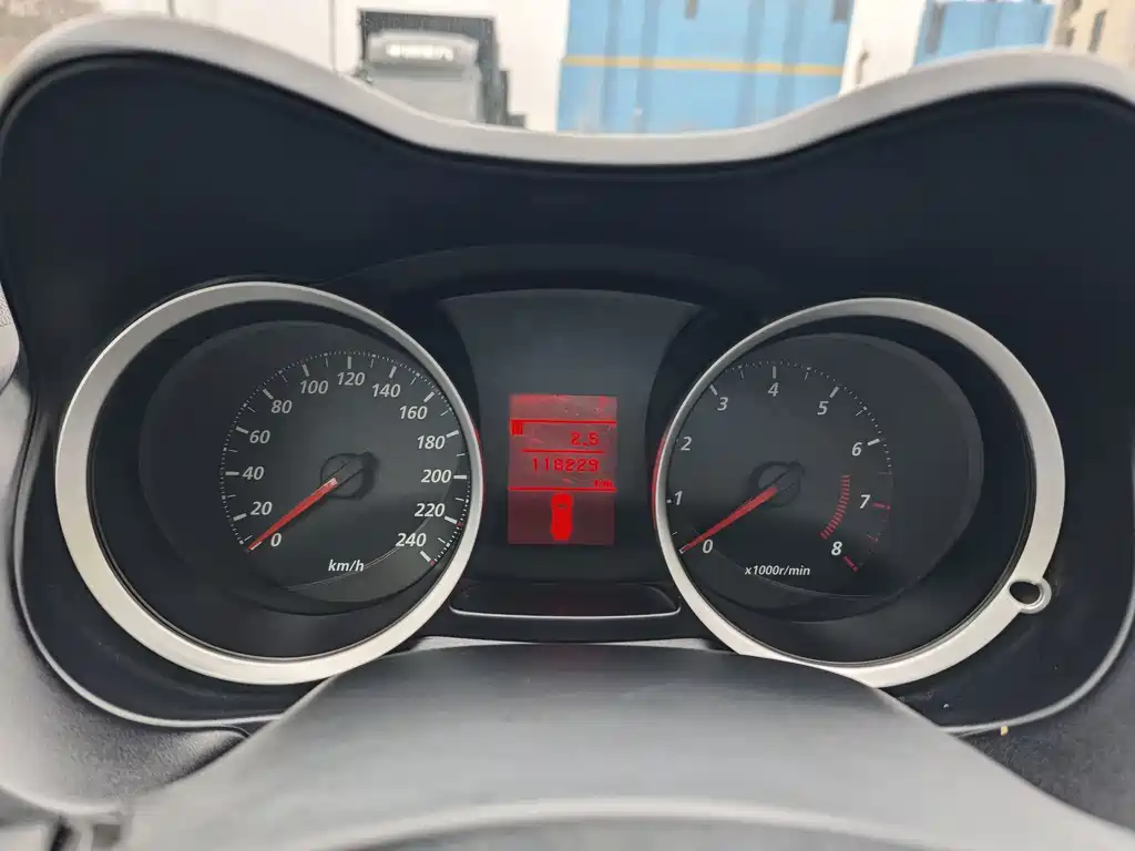 Mitsubishi Lancer EX — миниатюра 11