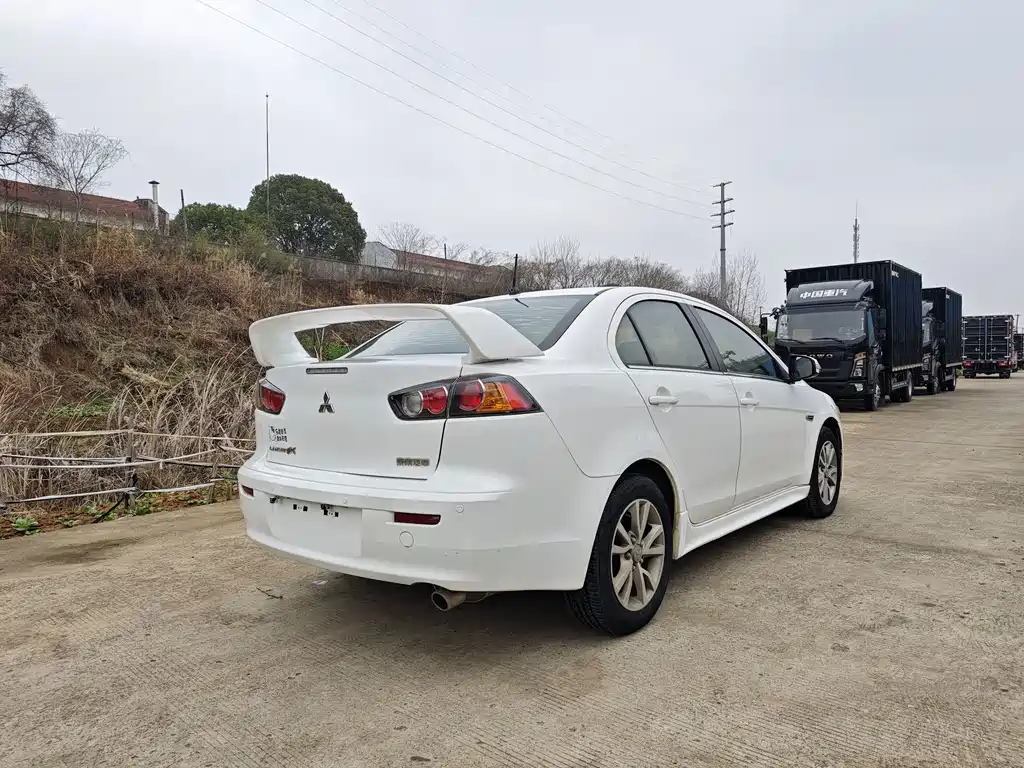 Mitsubishi Lancer EX — миниатюра 14