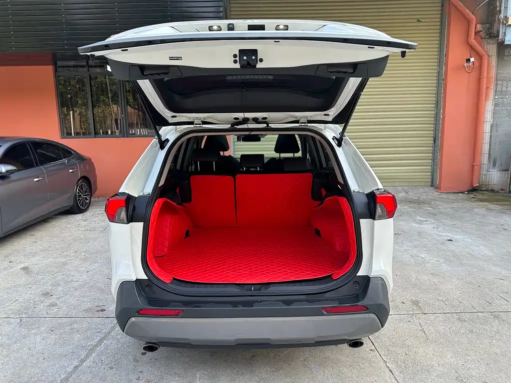 TOYOTA RAV4 RONGFANG