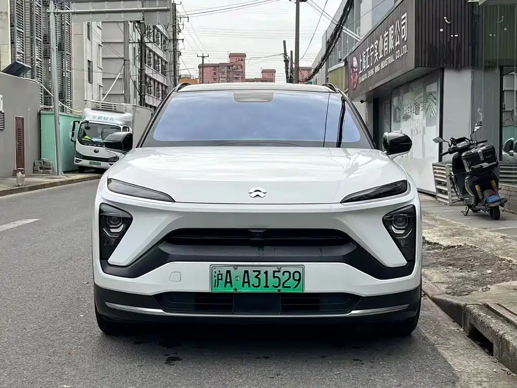NIO ES6 — миниатюра 2