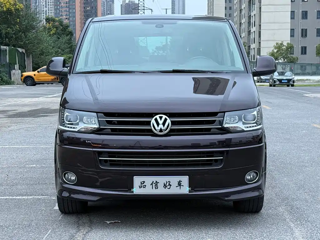 Volkswagen Multivan — миниатюра 2