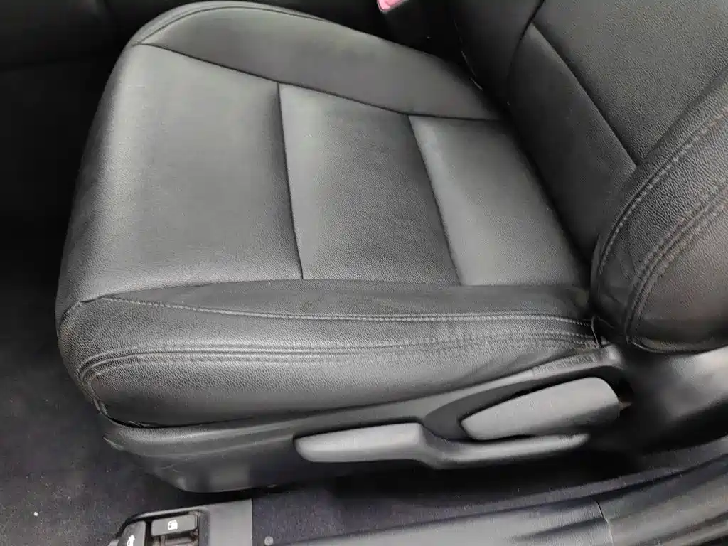 Toyota Camry — миниатюра 20