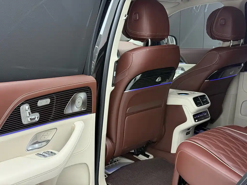 Mercedes-Benz GLS — миниатюра 9
