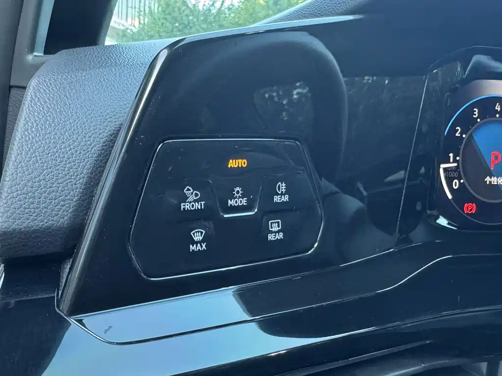 Volkswagen Golf — миниатюра 8