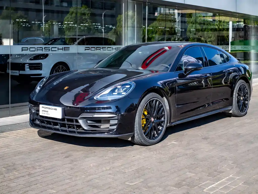 Porsche Panamera 2022