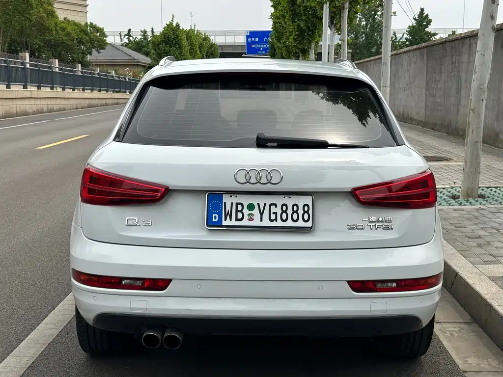 Audi Q3 2017 30 TFSI Fashion