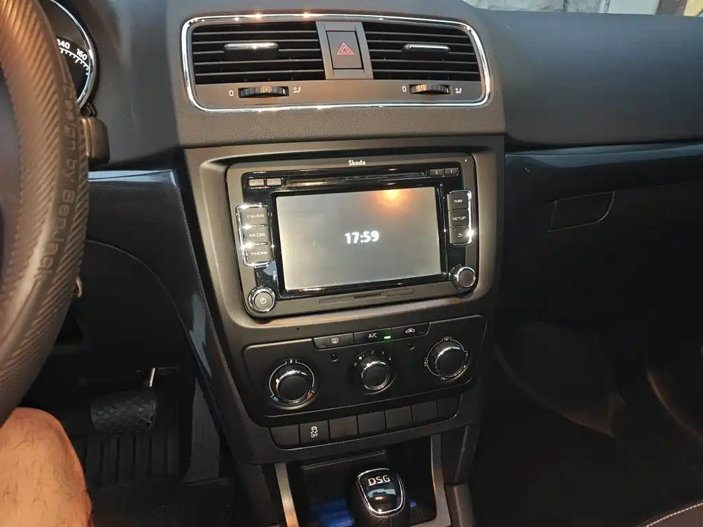 Skoda Yeti — миниатюра 10