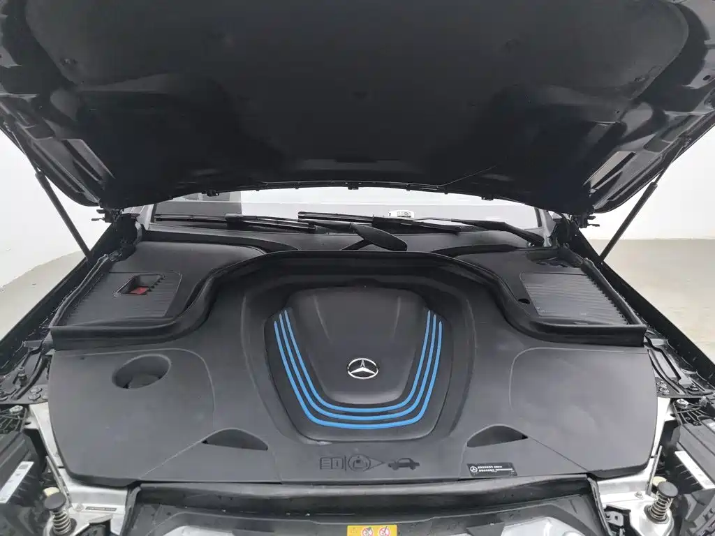 Mercedes-Benz EQC — миниатюра 6