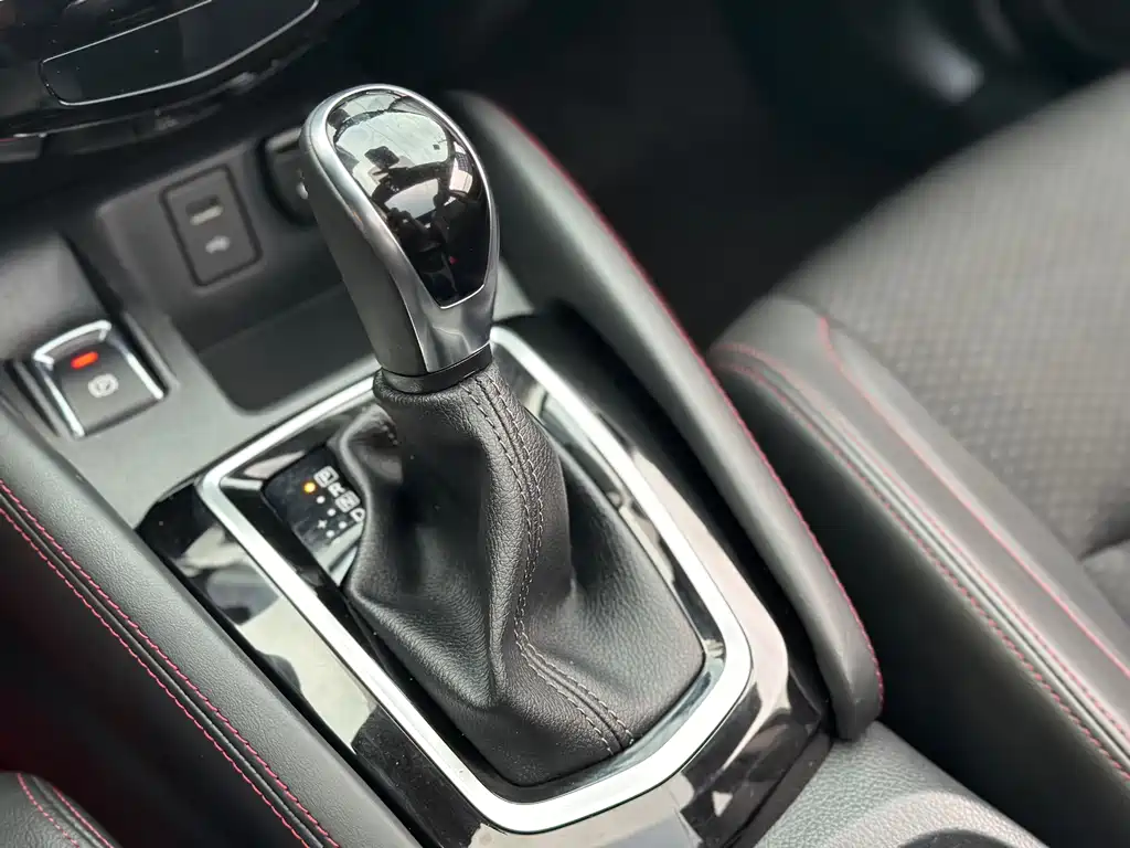 Nissan Qashqai — миниатюра 16