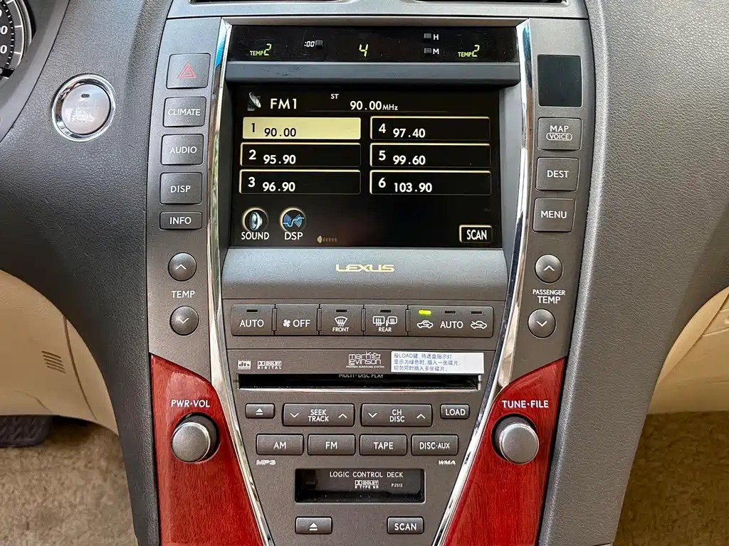 Lexus ES — миниатюра 8