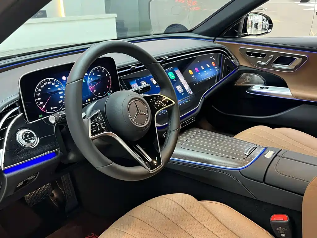 Mercedes-Benz E-Class — миниатюра 8