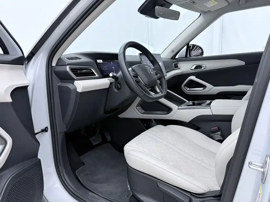 BYD Yuan UP — миниатюра 4