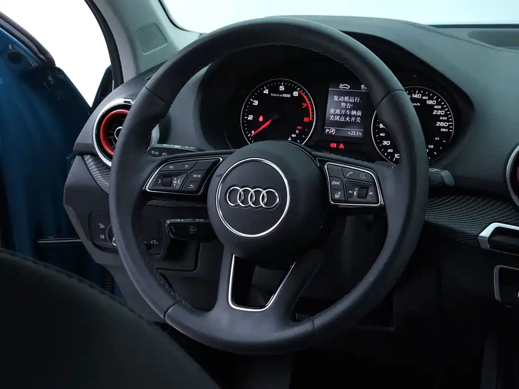 Audi Q2L — миниатюра 12