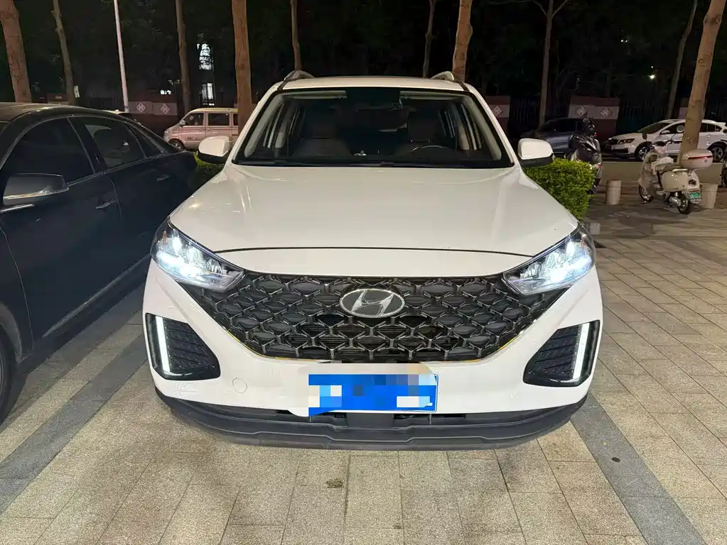 Hyundai ix35 — миниатюра 2