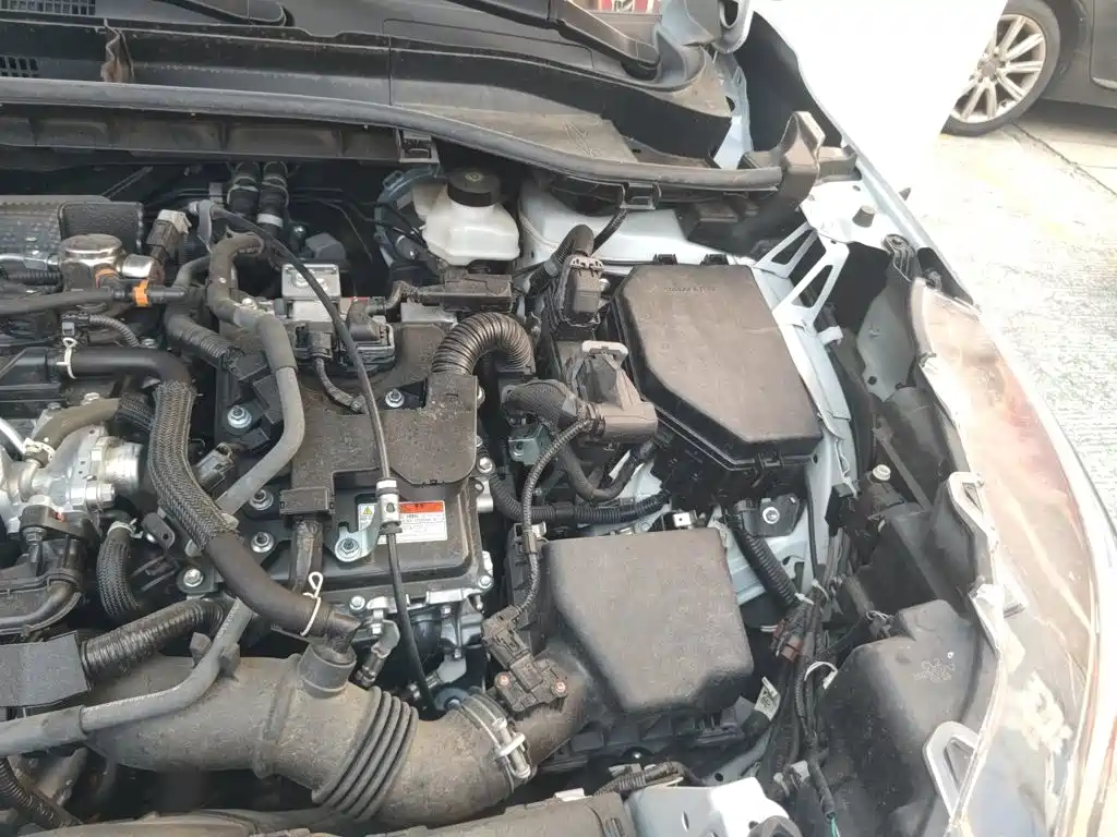 Toyota Corolla Cross — миниатюра 22