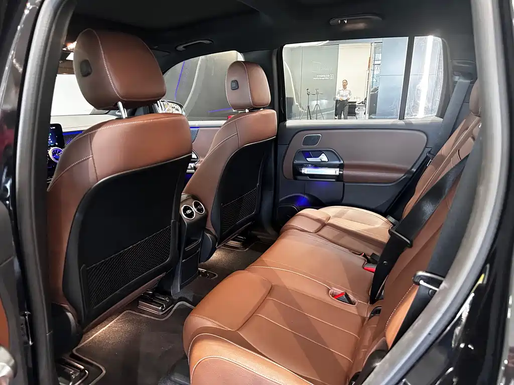 Mercedes-Benz EQB — миниатюра 8