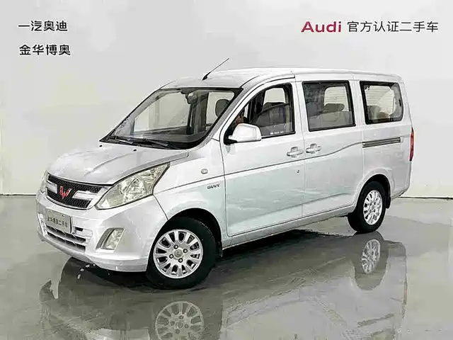 WULING WULING RONGGUANG V 2018