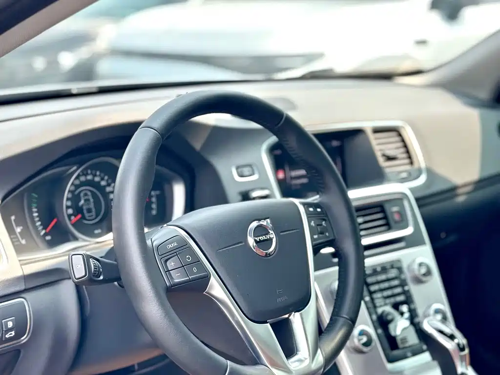 Volvo S60 — миниатюра 20