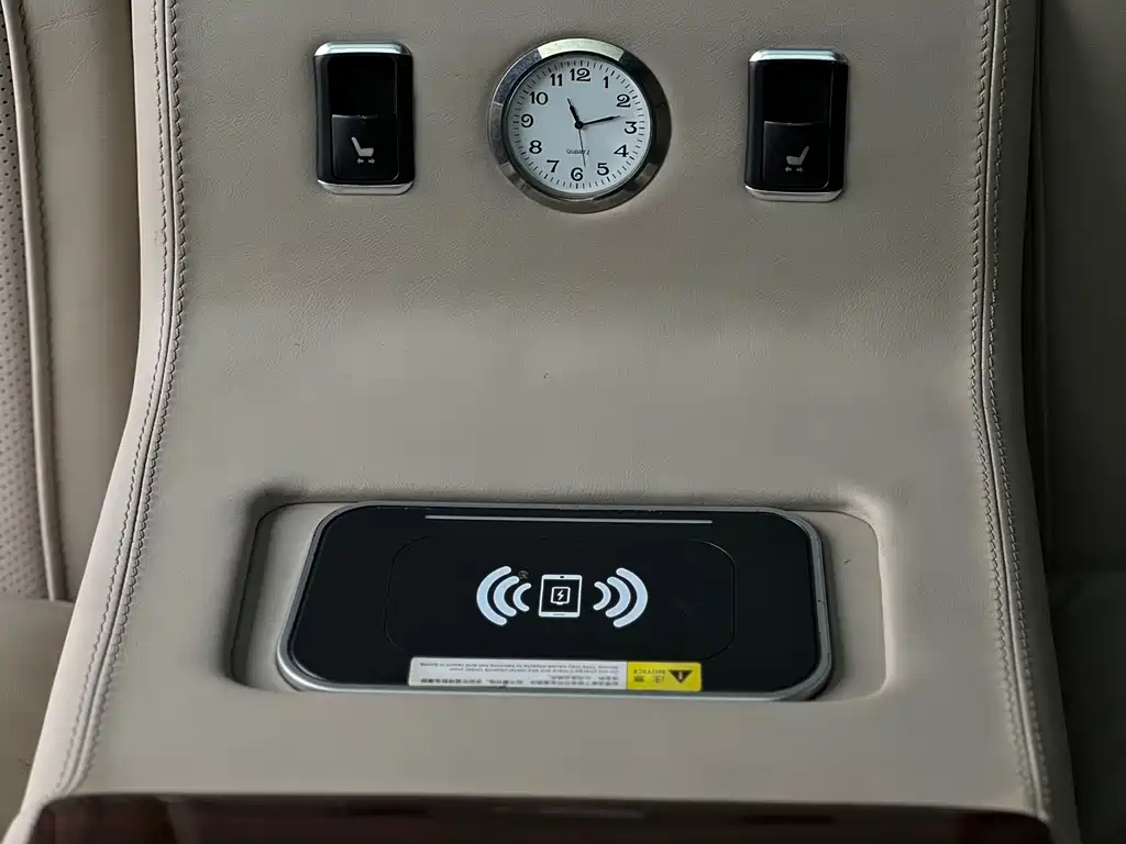 MERCEDES-BENZ V CLASS