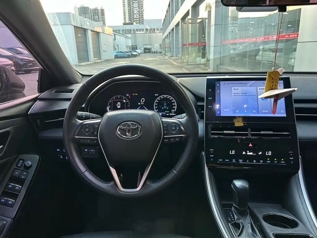 Toyota Avalon — миниатюра 9