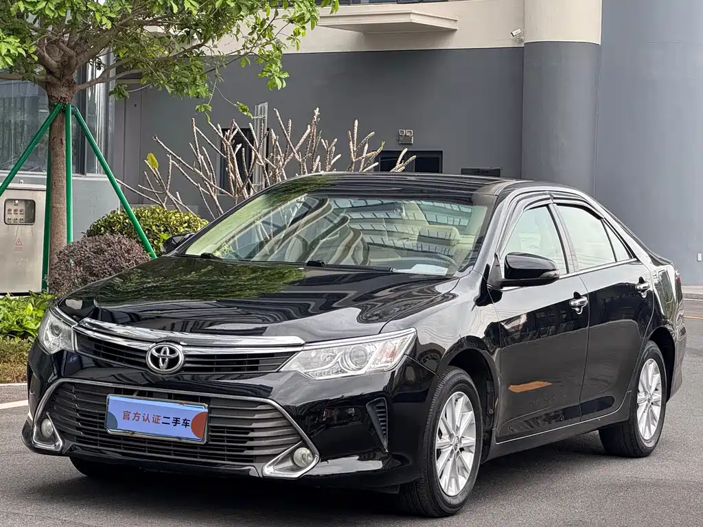 Toyota Camry 2015