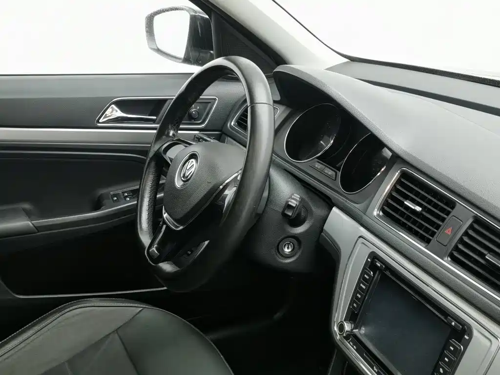 Volkswagen Lavida — миниатюра 22