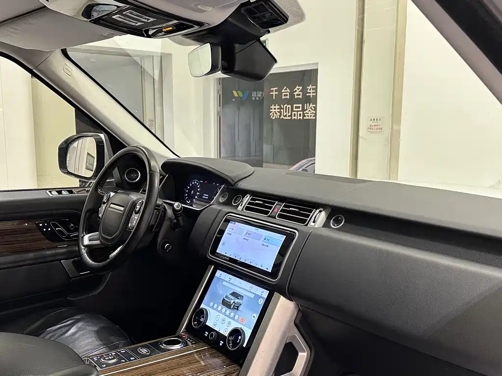 Land Rover Range Rover — миниатюра 12